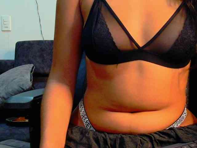 latin-couple77 webcam