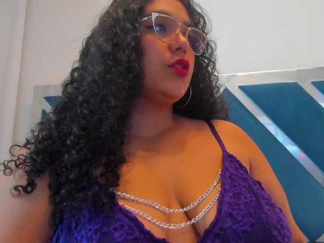 tiffanymiller1 live cam on BongaCams
