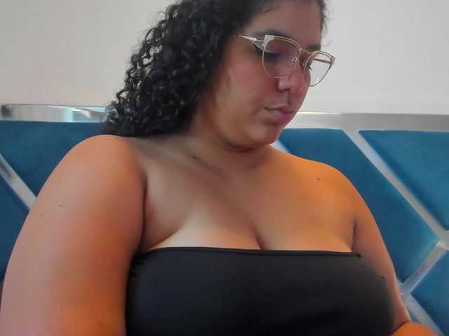 tiffanymiller1 live cam on BongaCams
