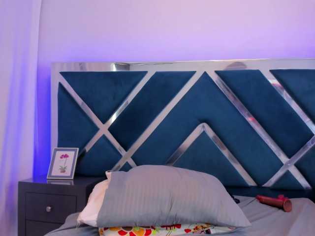 tiffanymiller1 live cam on BongaCams