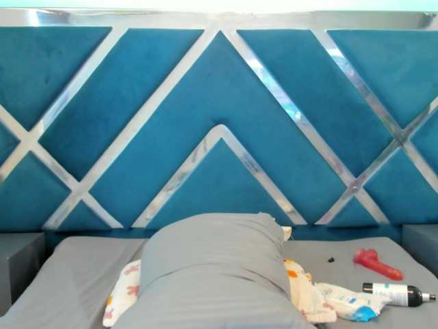 tiffanymiller1 live cam on BongaCams