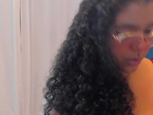 tiffanymiller1 live webcam show