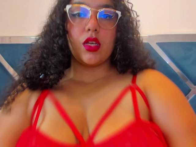tiffanymiller1 live webcam show