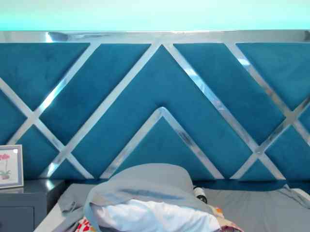 tiffanymiller1 webcam