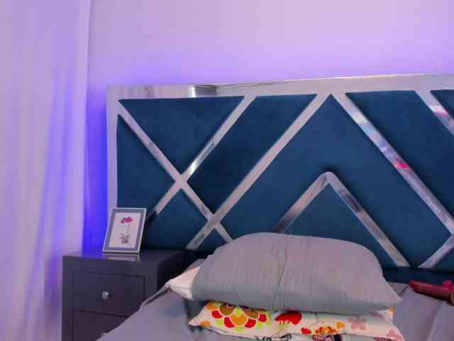 tiffanymiller1 webcam