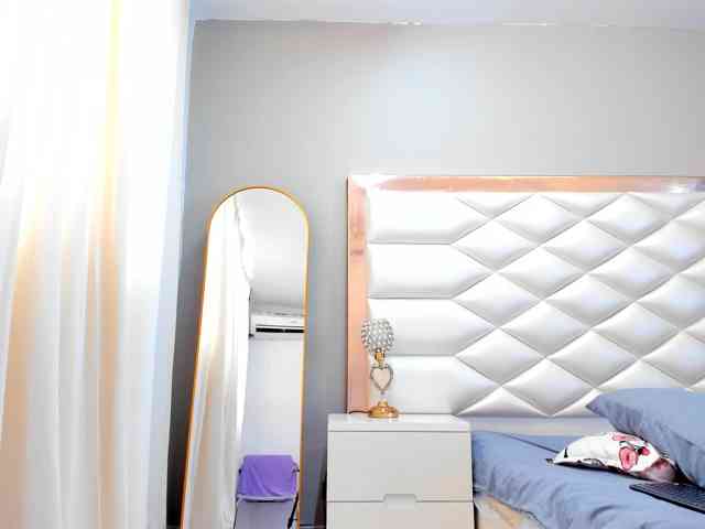 tiffanymiller1 webcam