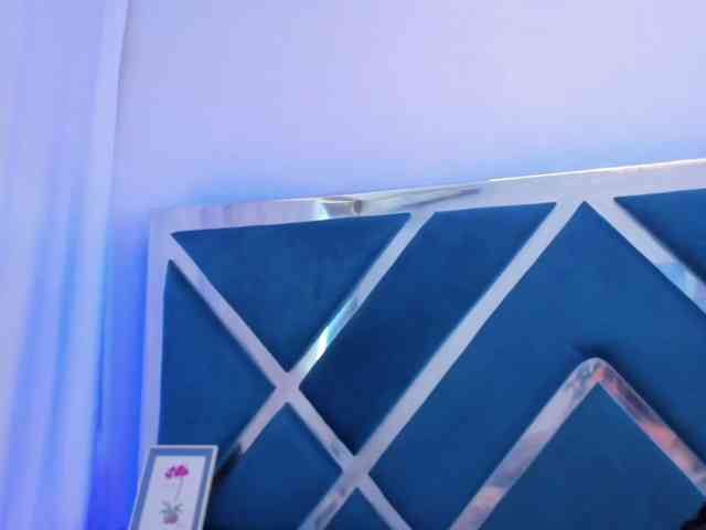 tiffanymiller1 webcam