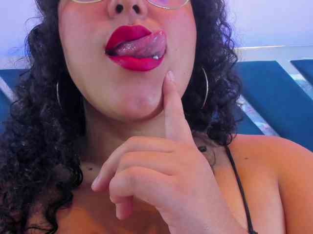 tiffanymiller1 webcam