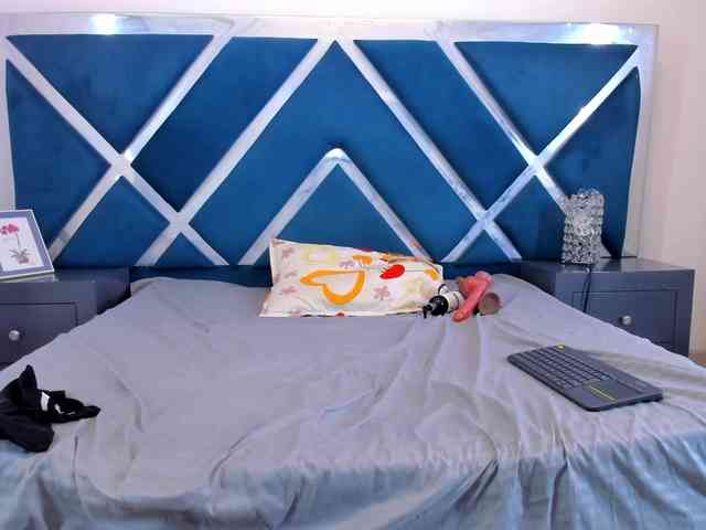 tiffanymiller1 webcam