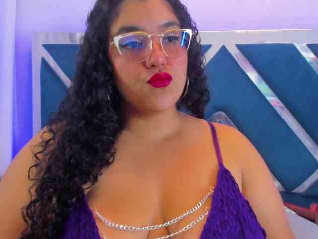 tiffanymiller1's live room