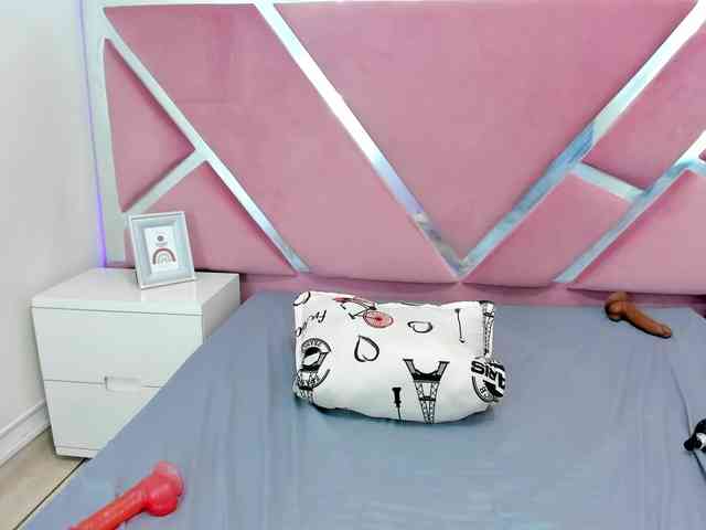 tiffanymiller1 webcam