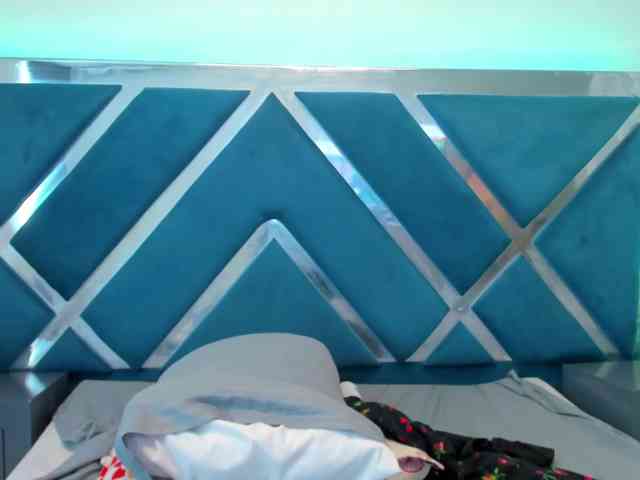 tiffanymiller1 webcam