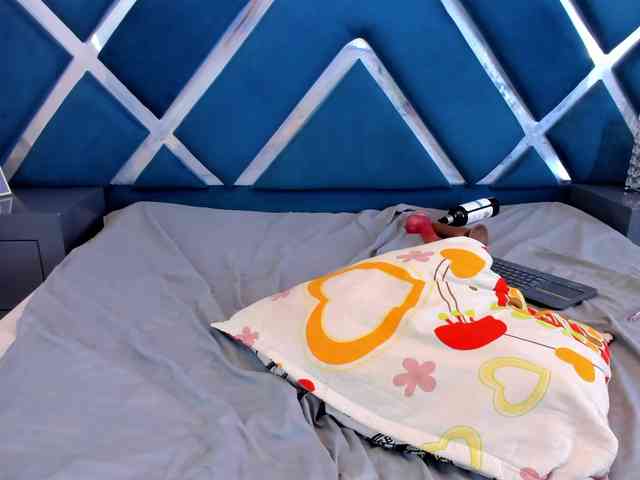 tiffanymiller1 webcam