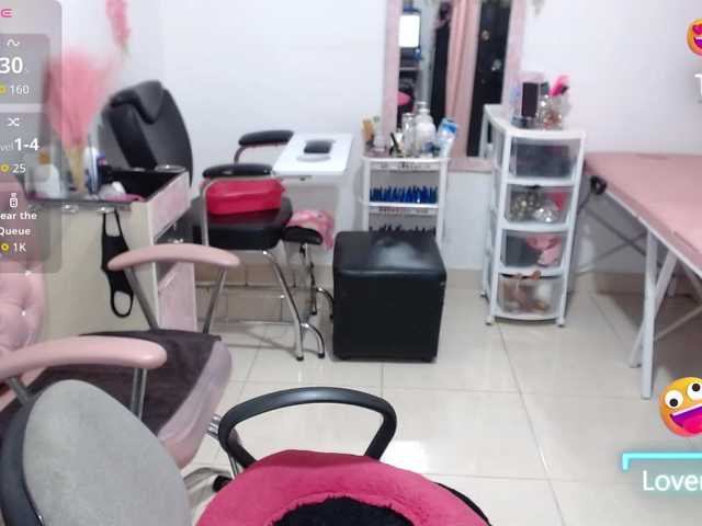 titsbiglovers live cam on BongaCams