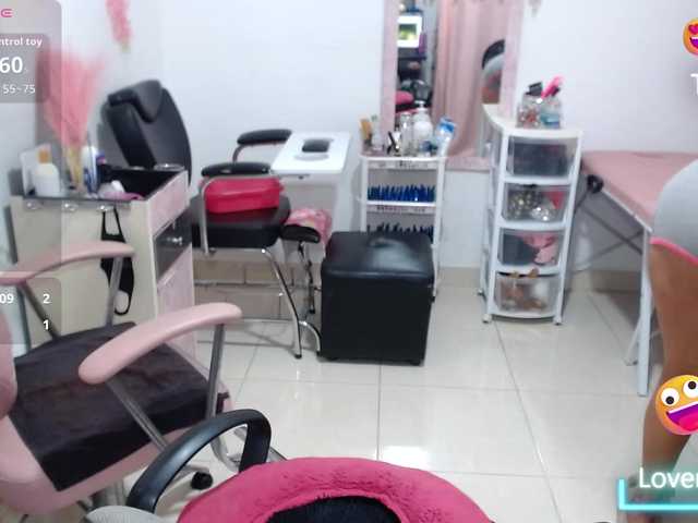 titsbiglovers live cam on BongaCams