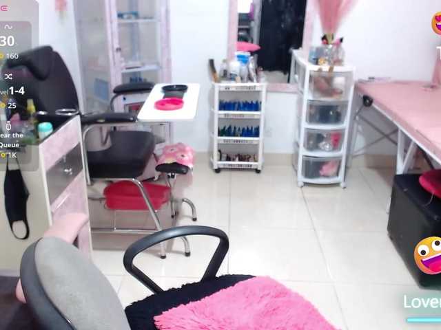 titsbiglovers live cam on BongaCams