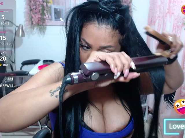 titsbiglovers live cam on BongaCams