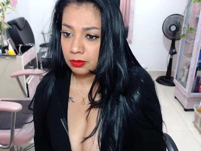 titsbiglovers's BongaCams show and profile