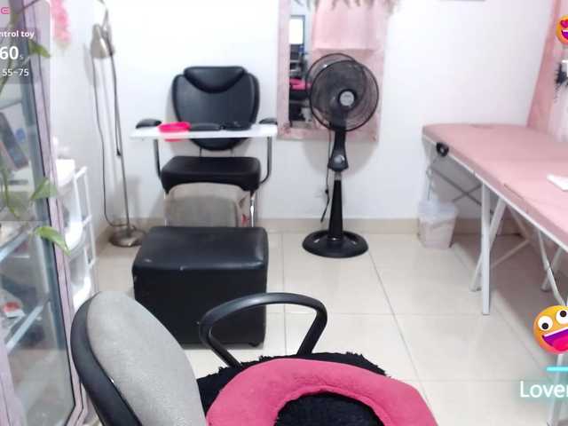 titsbiglovers live cam on BongaCams