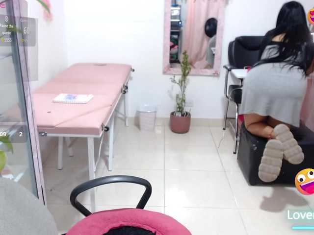 titsbiglovers live cam on BongaCams