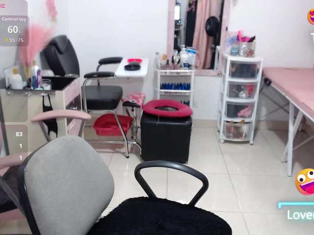 titsbiglovers live cam on BongaCams
