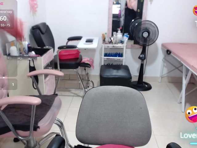 titsbiglovers live cam on BongaCams