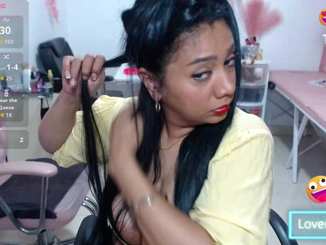 titsbiglovers live cam on BongaCams