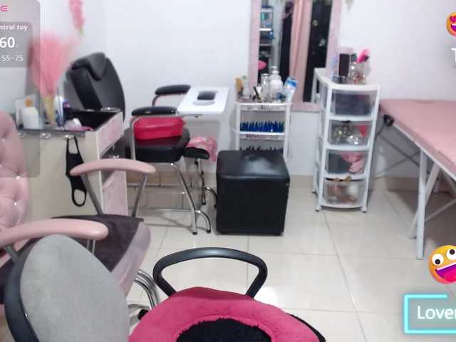 titsbiglovers live cam on BongaCams