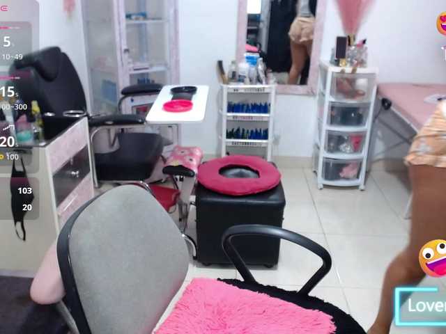 titsbiglovers live cam on BongaCams