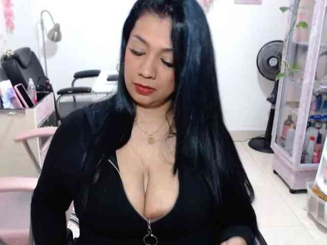 titsbiglovers