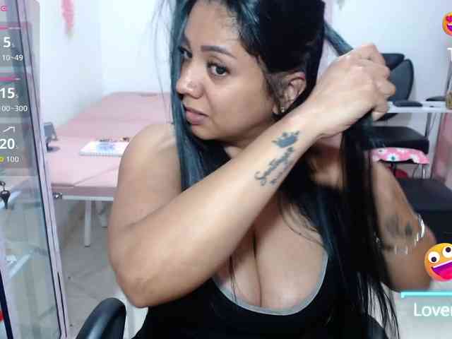 titsbiglovers titsbiglovers