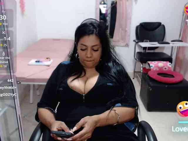titsbiglovers titsbiglovers