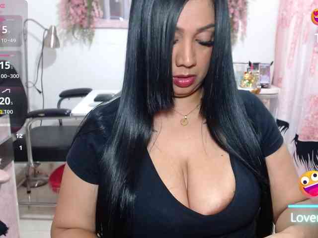 titsbiglovers webcam