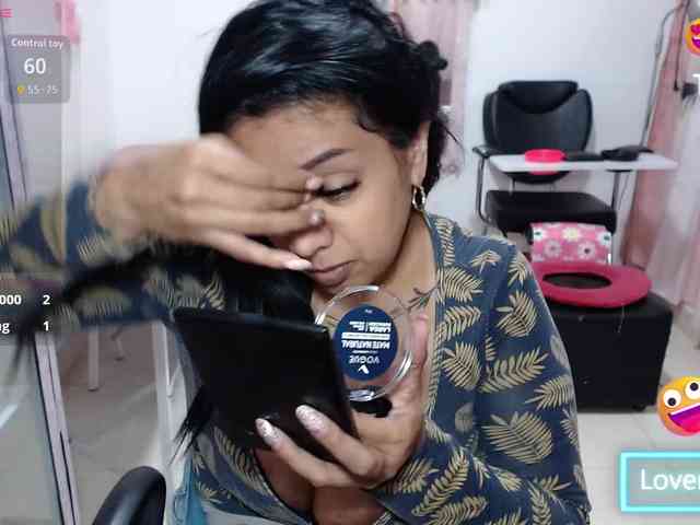 titsbiglovers webcam