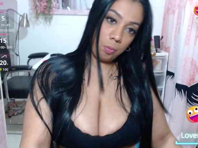 titsbiglovers titsbiglovers