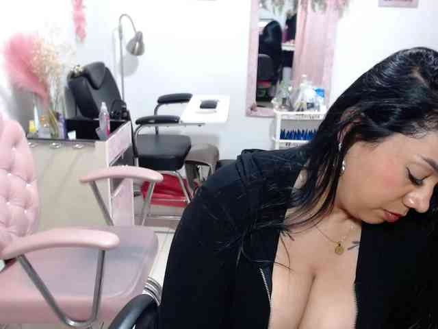 titsbiglovers titsbiglovers