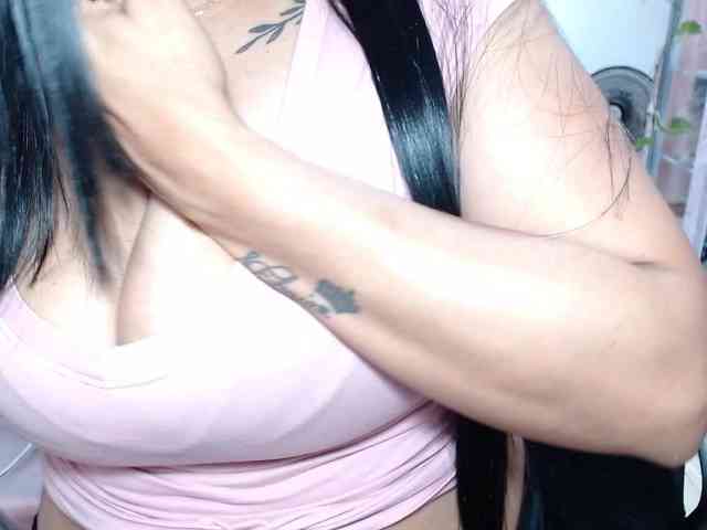 titsbiglovers webcam