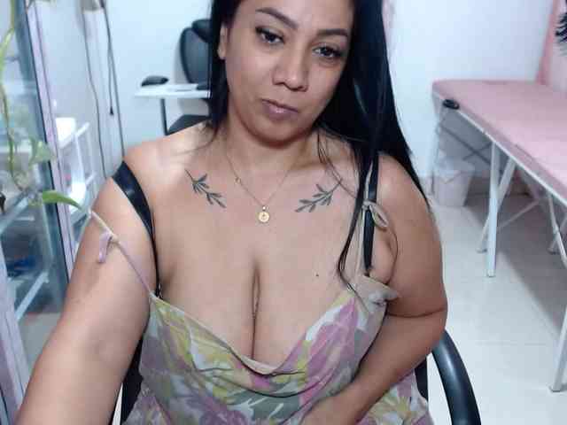 titsbiglovers