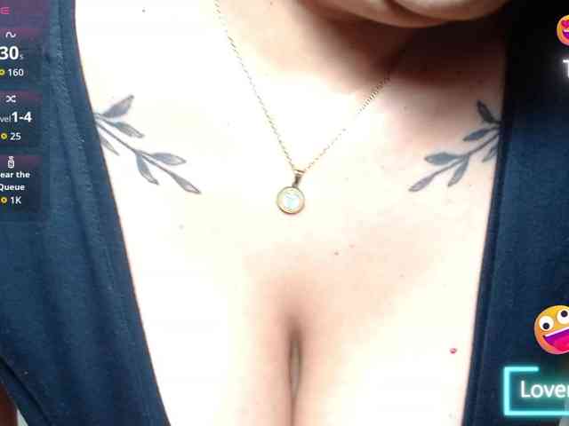 titsbiglovers webcam