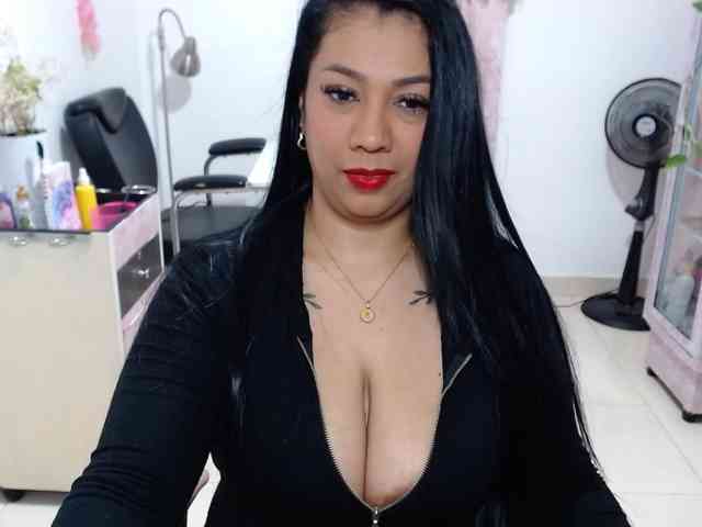 titsbiglovers