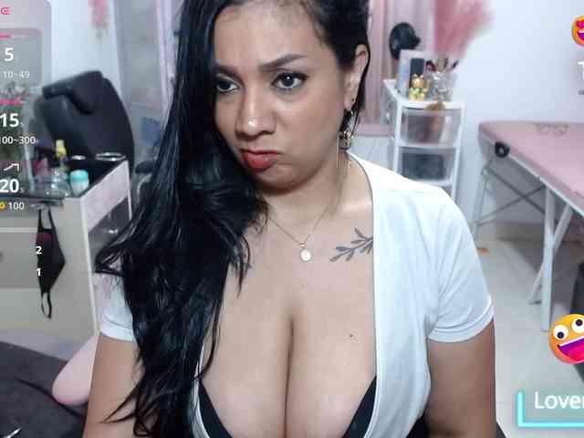 titsbiglovers titsbiglovers