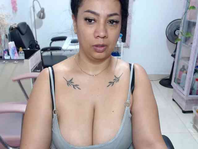titsbiglovers