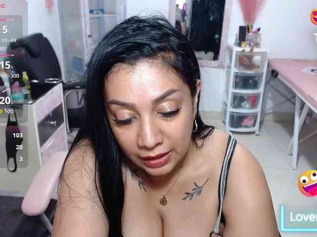 titsbiglovers Live Webcam on BongaCams