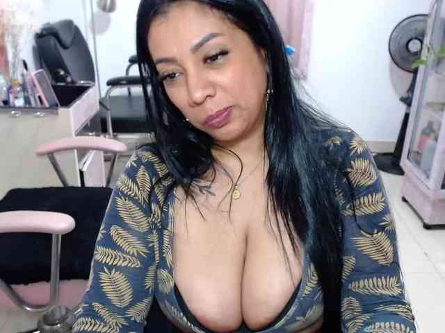 titsbiglovers