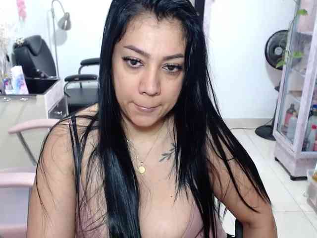 titsbiglovers titsbiglovers