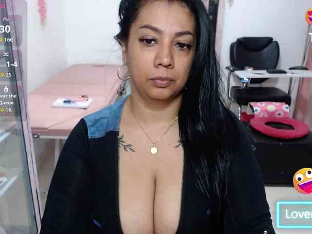 titsbiglovers webcam