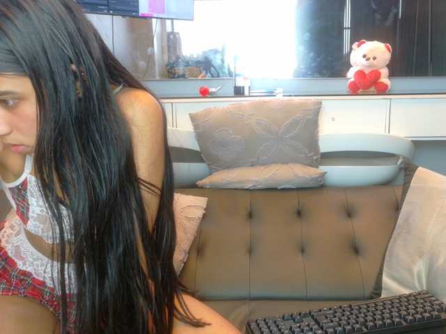 farianachocolatecrememia live cam on BongaCams