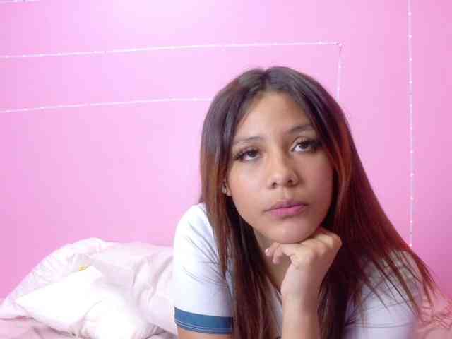 Model: farianachocolatecrememia