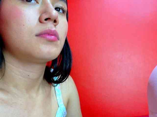 Model: farianachocolatecrememia