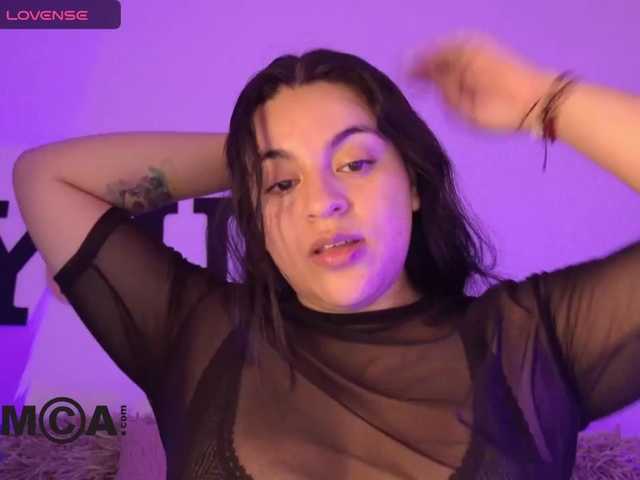 AbbySaphir live webcam show